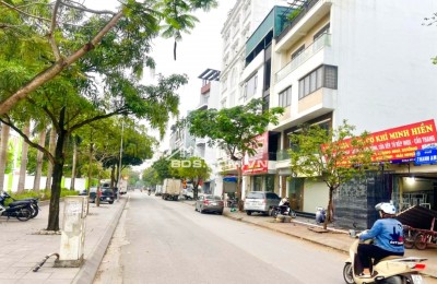 Hàng Hiếm- Bán nhà mặt đường 88m2 Thượng Thanh, mặt tiền 7.3m, 5 tầng thang máy, đang cho thuê 40tr